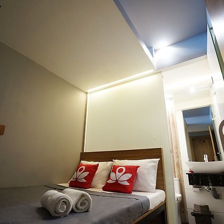 Zen Rooms Basic Kualanamu Медан Екстер'єр фото