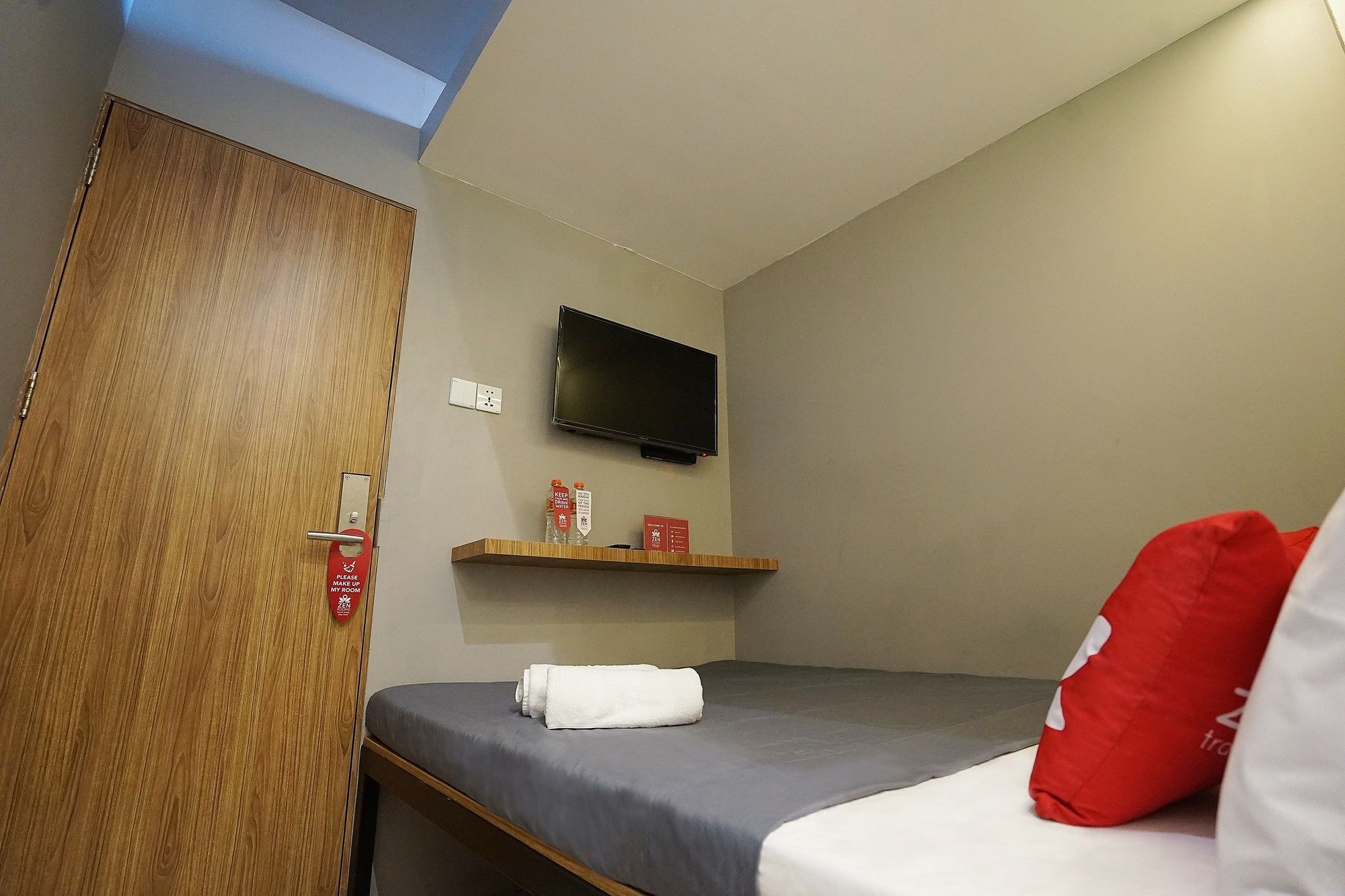 Zen Rooms Basic Kualanamu Медан Екстер'єр фото
